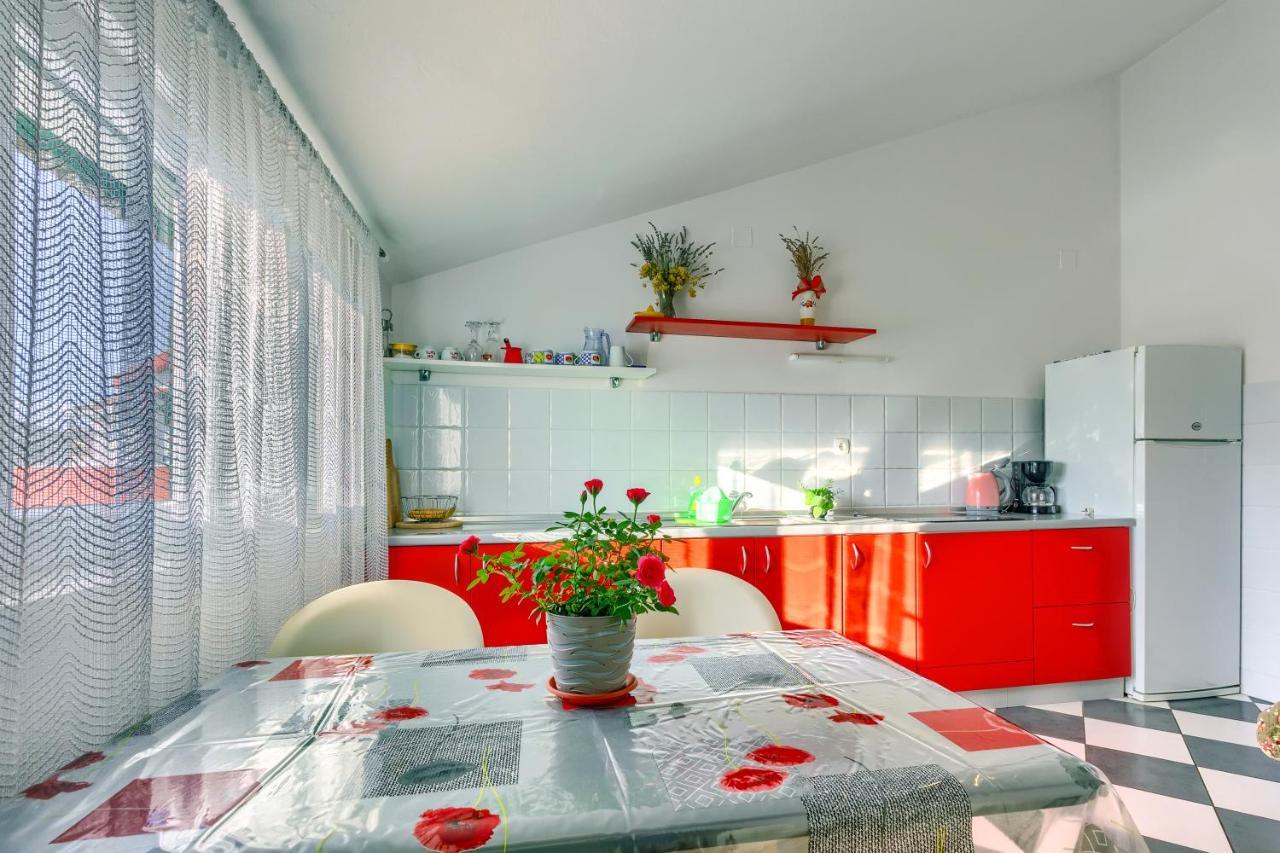 Apartmani Vukicevic Vodice Exterior foto