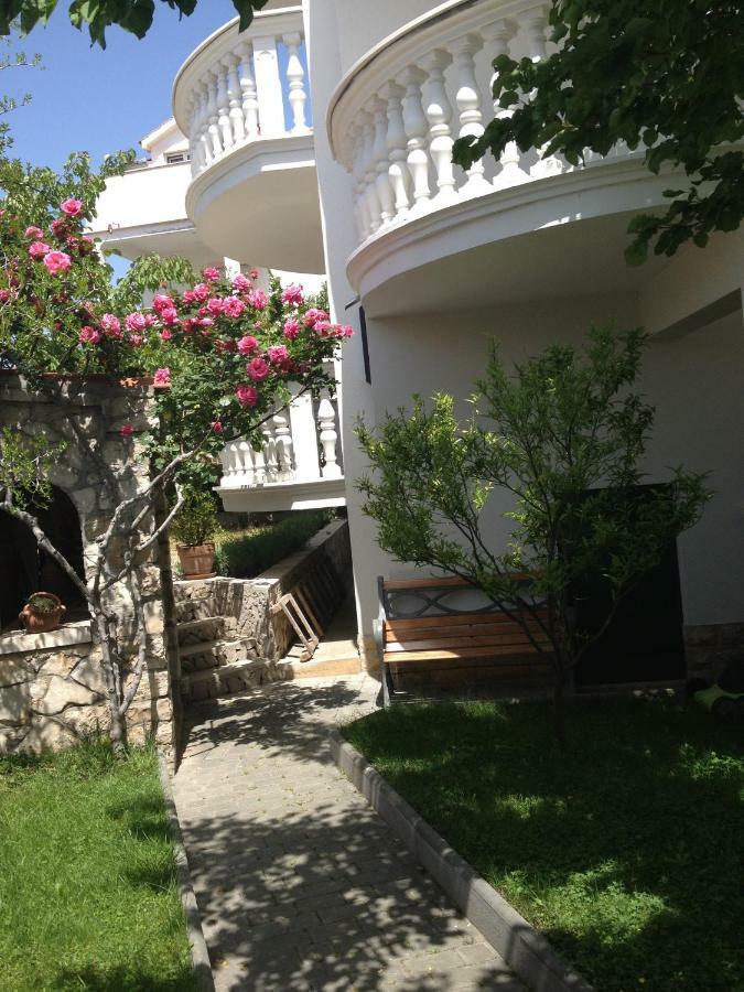 Apartmani Vukicevic Vodice Exterior foto